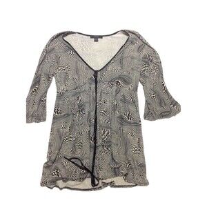 Express Women's Black Animal Print  V-neck 3/4 Sleeve Blouse Size Medium